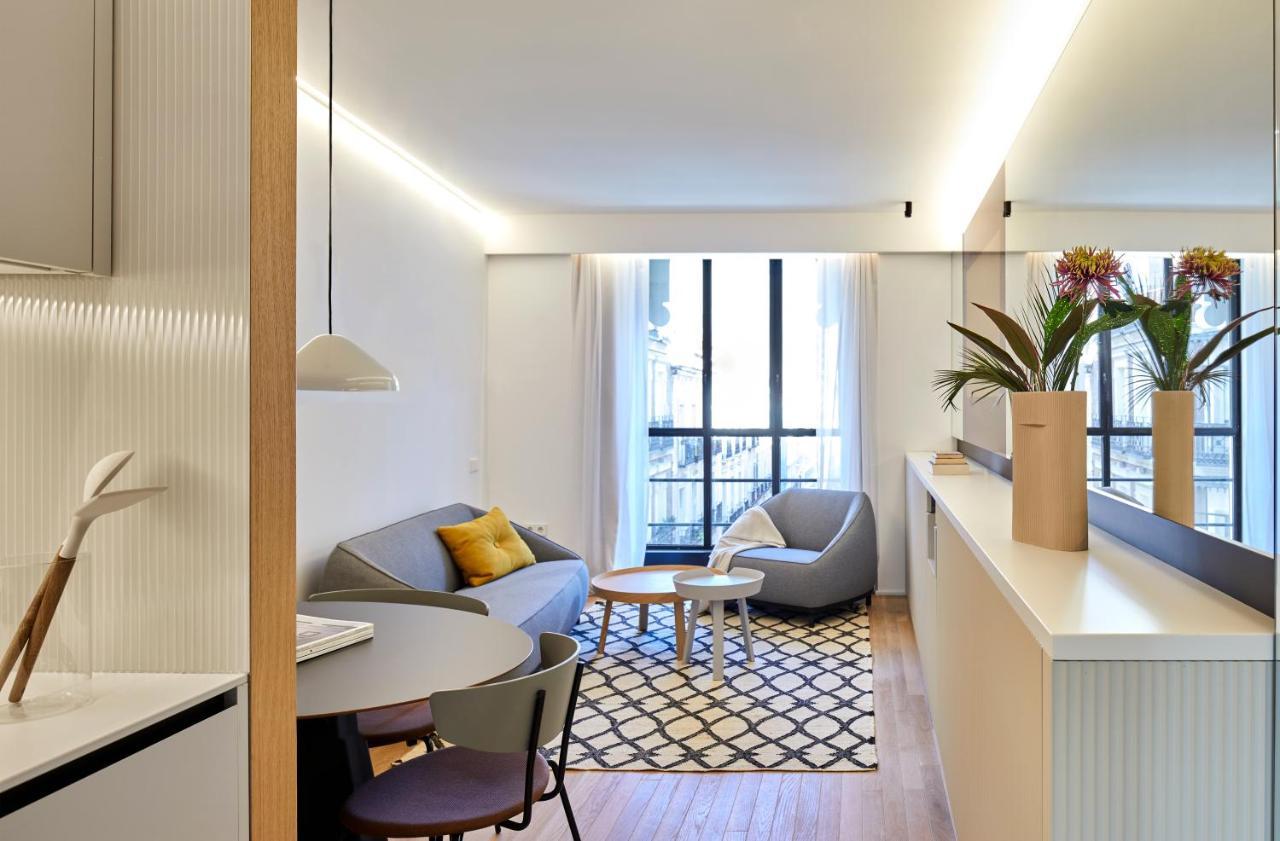 60 Balconies Iconic *