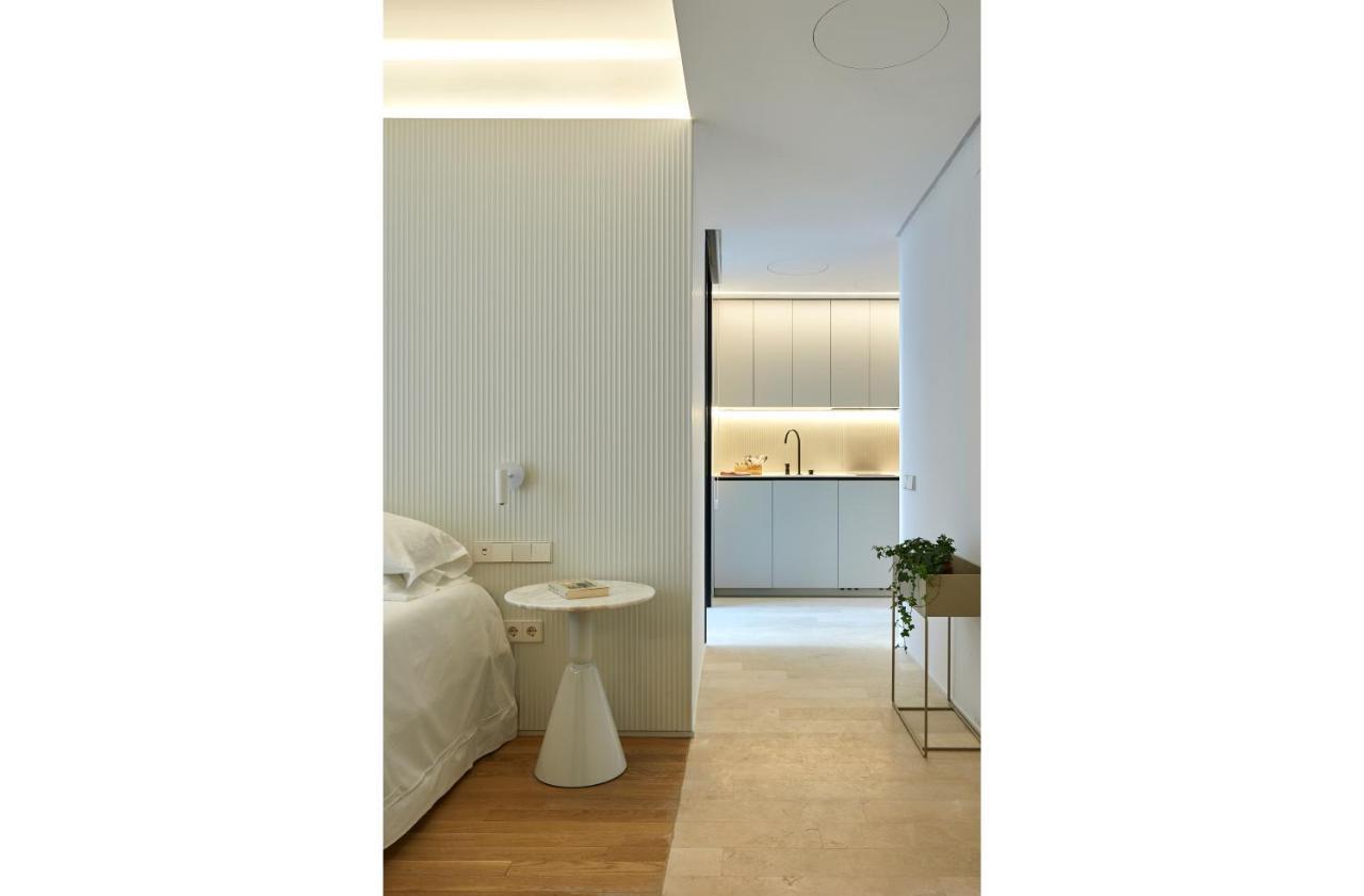 60 Balconies Iconic *