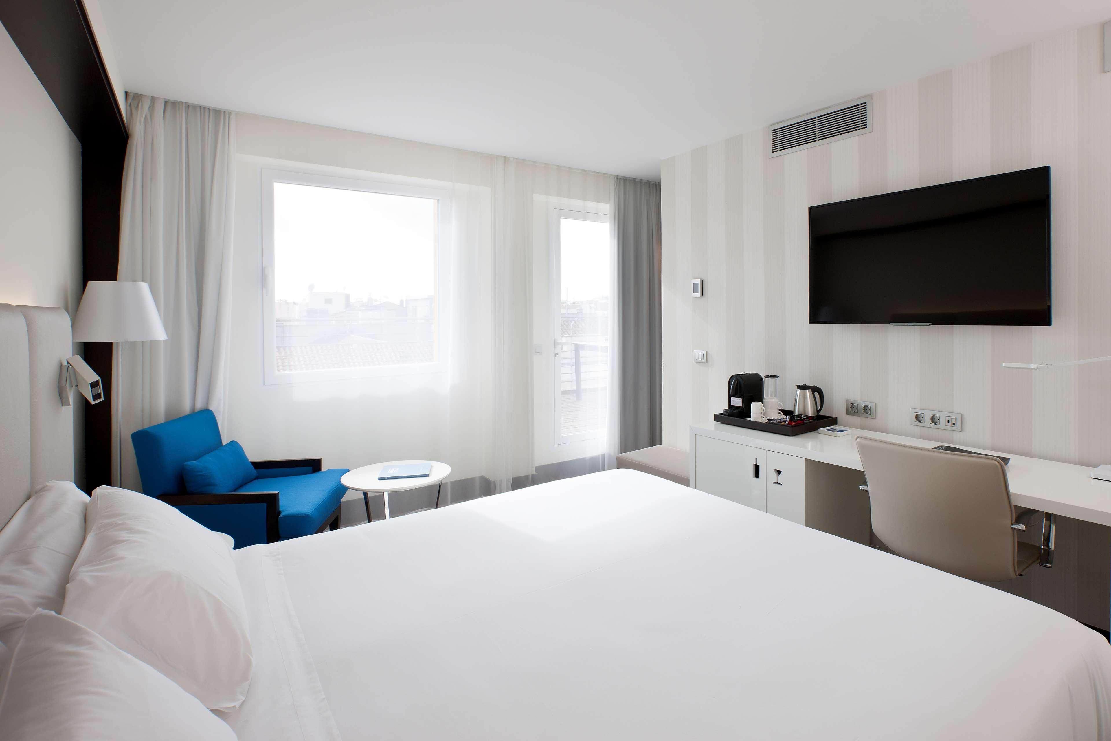 Nh Lagasca Hotel 4*
