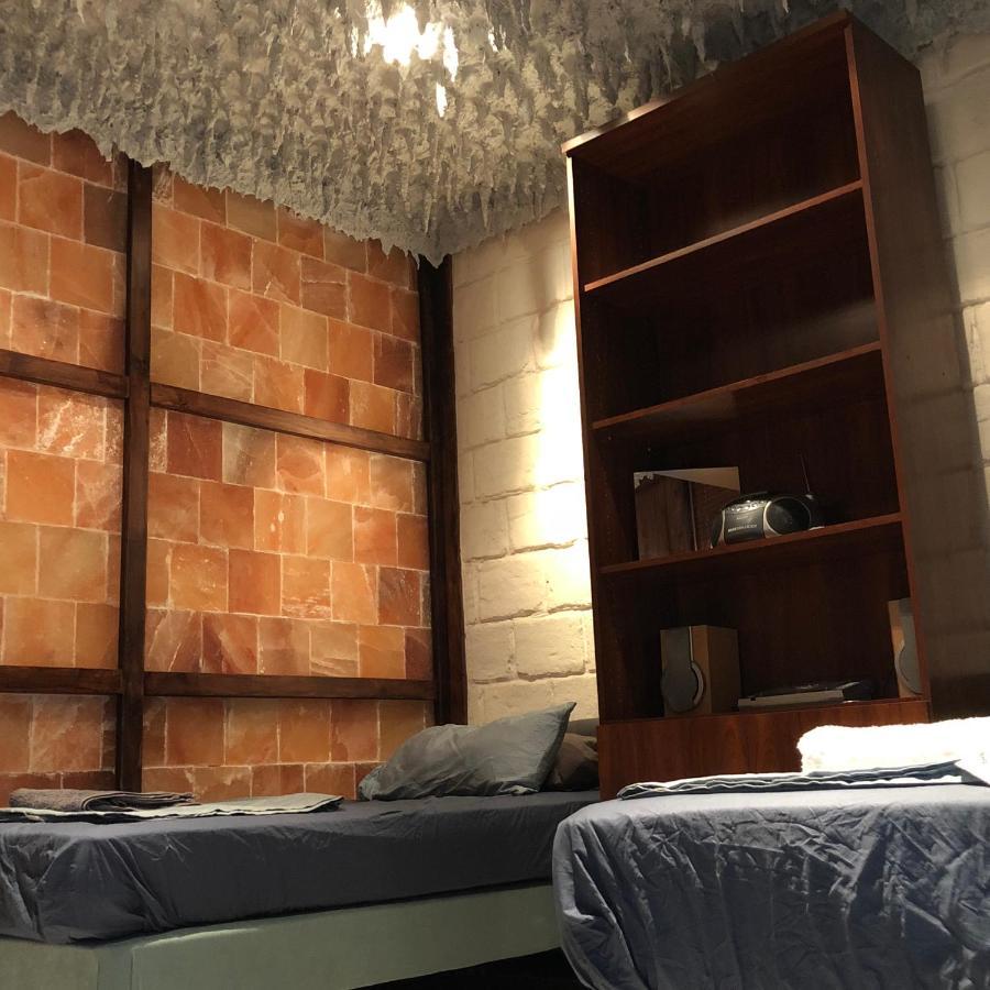 Guest house Parsa Homstay Madrid