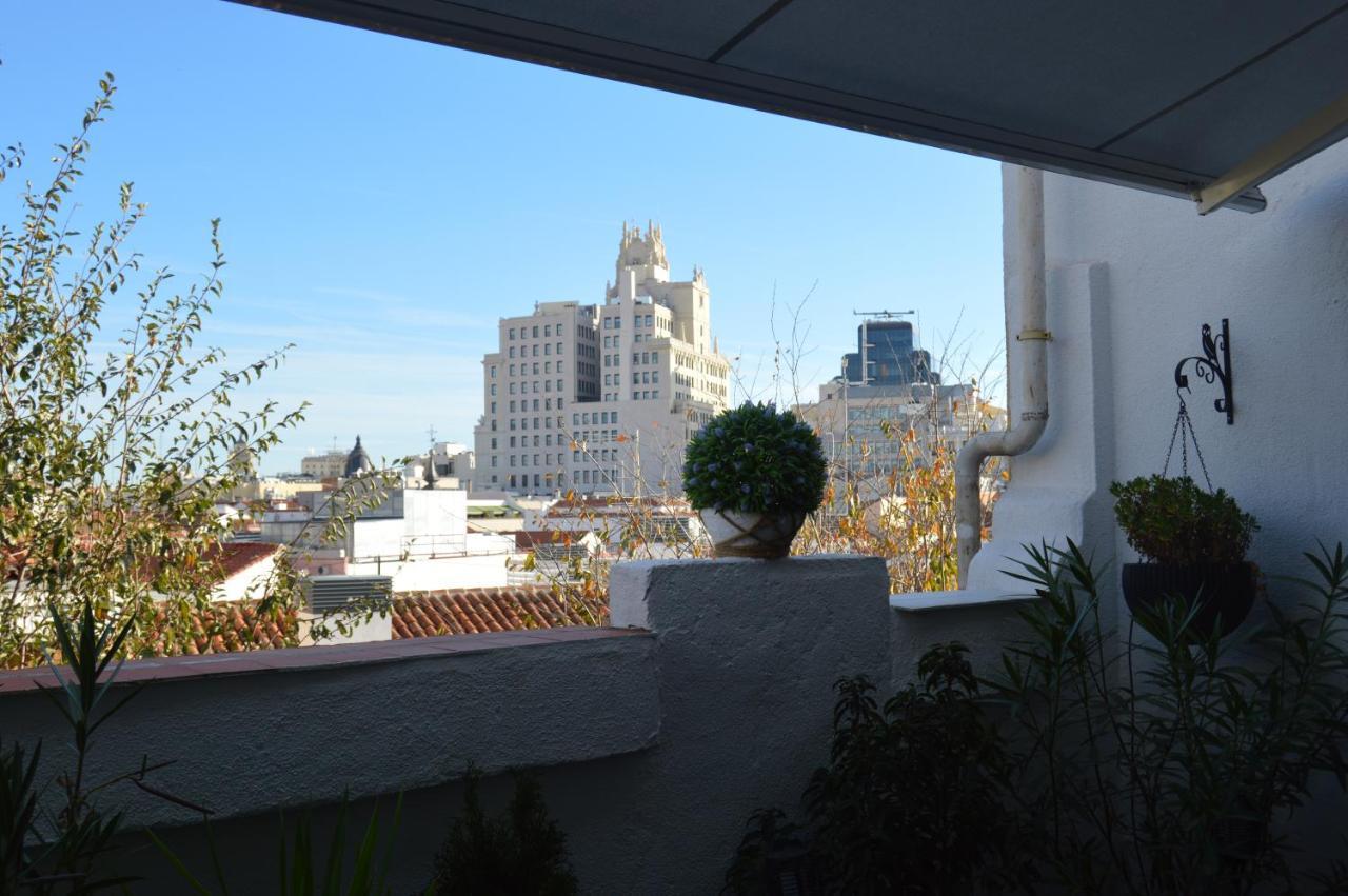 Estrena Luminoso Atico Con Terraza En Pleno Centro Appartement Madrid