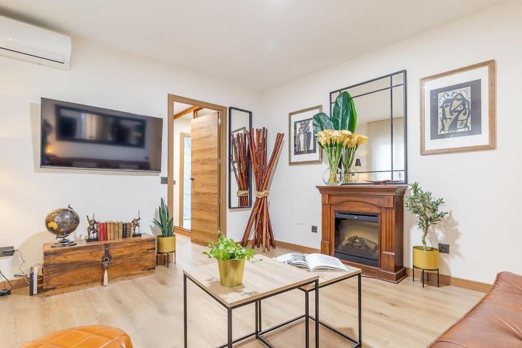 Reformado Y Tranquilo Junto A Gran Via Apartment *