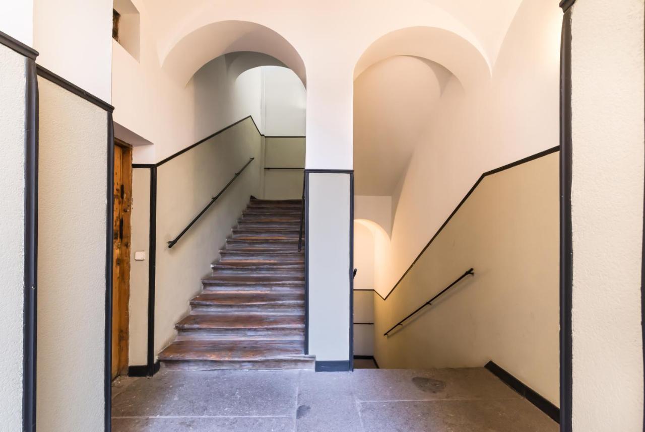 Historic Penthouse Plaza Mayor In Apartment