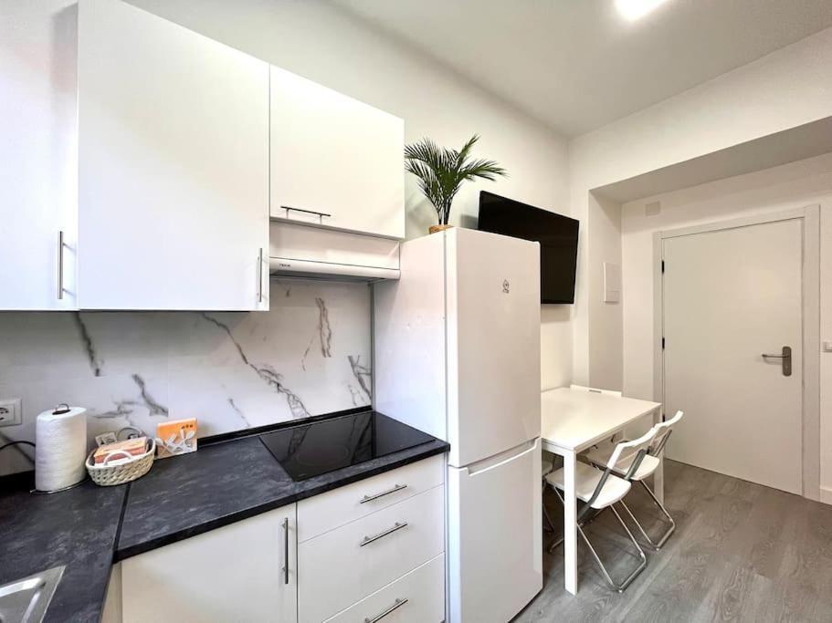 Cool Space Apartment
