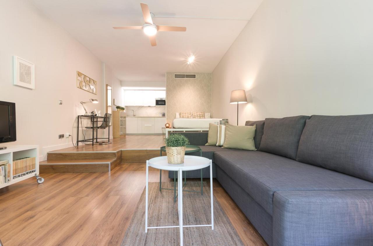 Paseo Del Prado I - Estudio Con Piscina Y Terraza Apartamento *