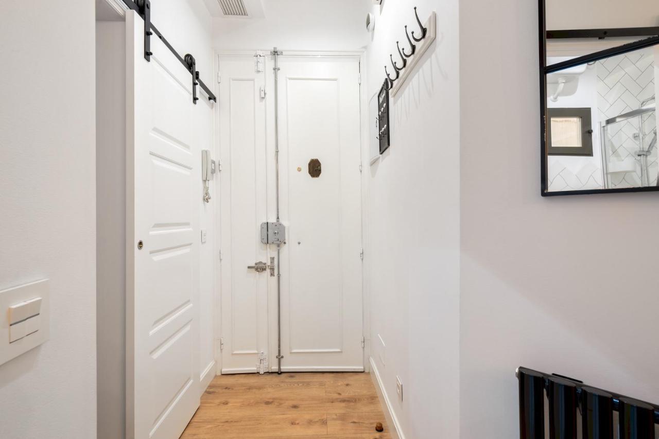 1 Bedroom 1 Bathroom Furnished - Malasana - Cozy & Modern - Mintystay Apartamento Madrid