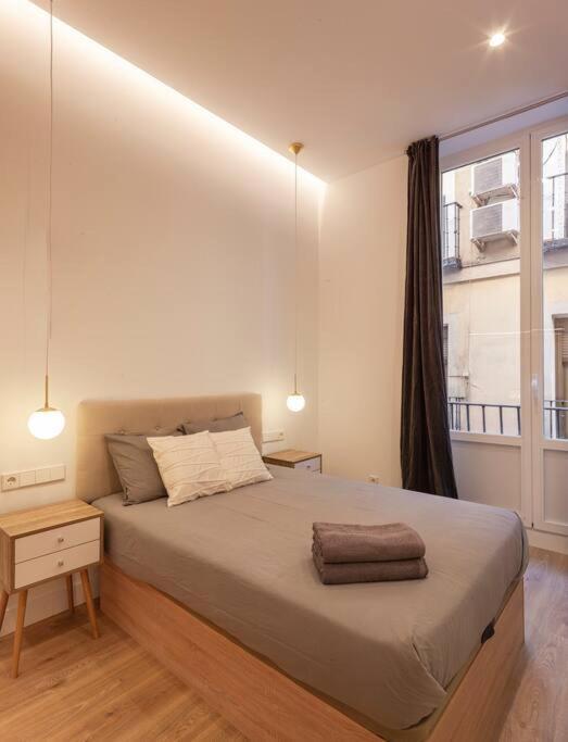 Centro Iii Calle Carrera De San Jeronimo 3br 3bh Madrid