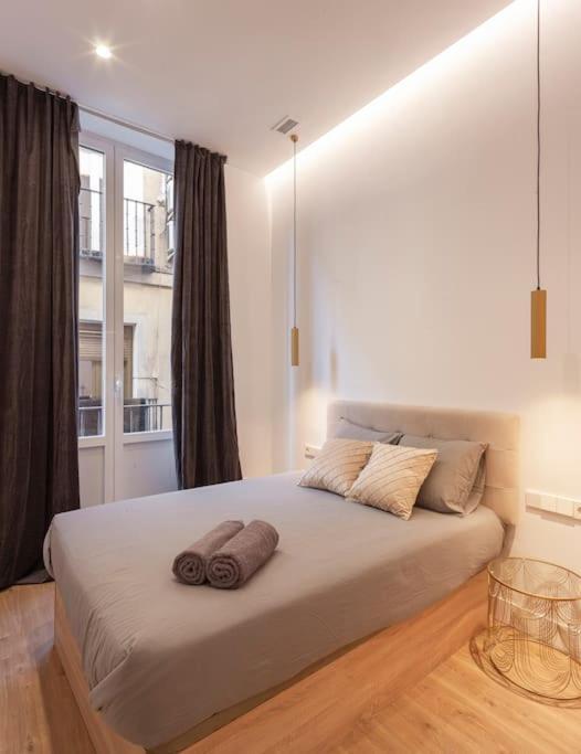 Centro Iii Calle Carrera De San Jeronimo 3br 3bh Madrid