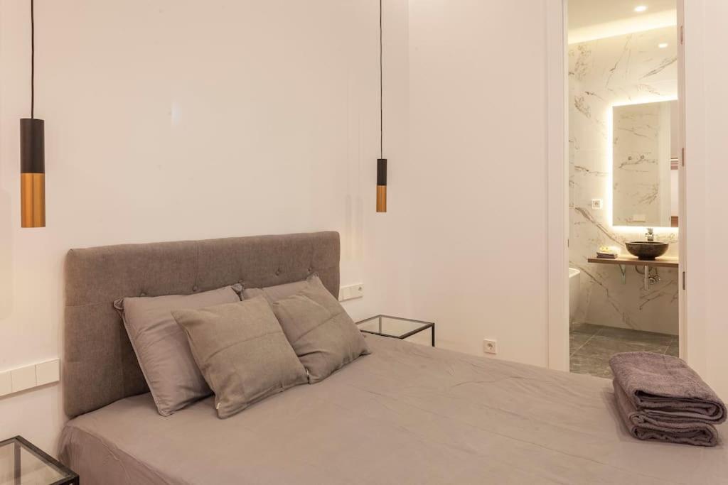 Centro Iii Calle Carrera De San Jeronimo 3br 3bh