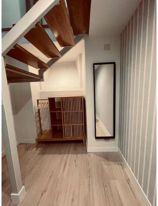 New&cool Piso En El Centro De 9pax Appartamento