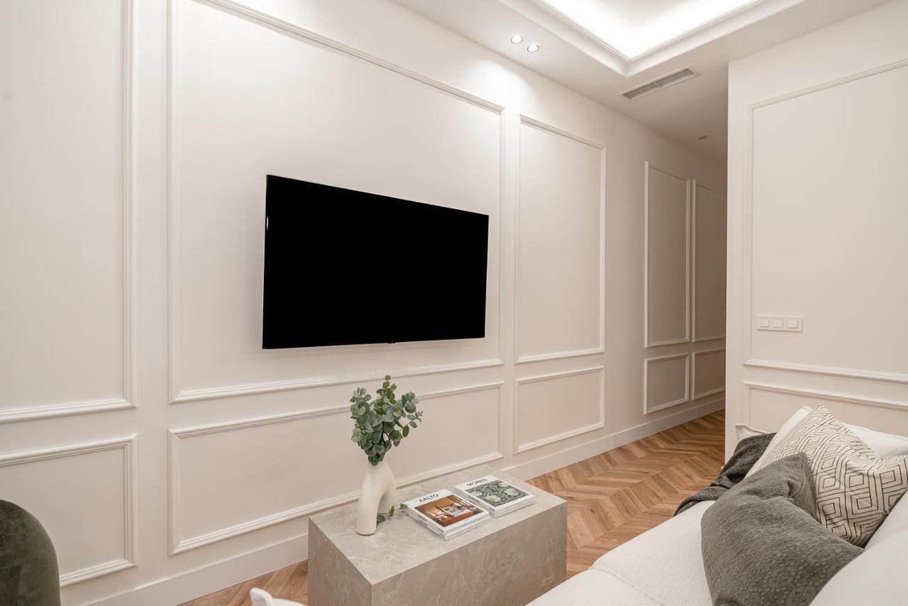 Chamberi V Calle Hartzenbusch 2br 2bh Apartamento *