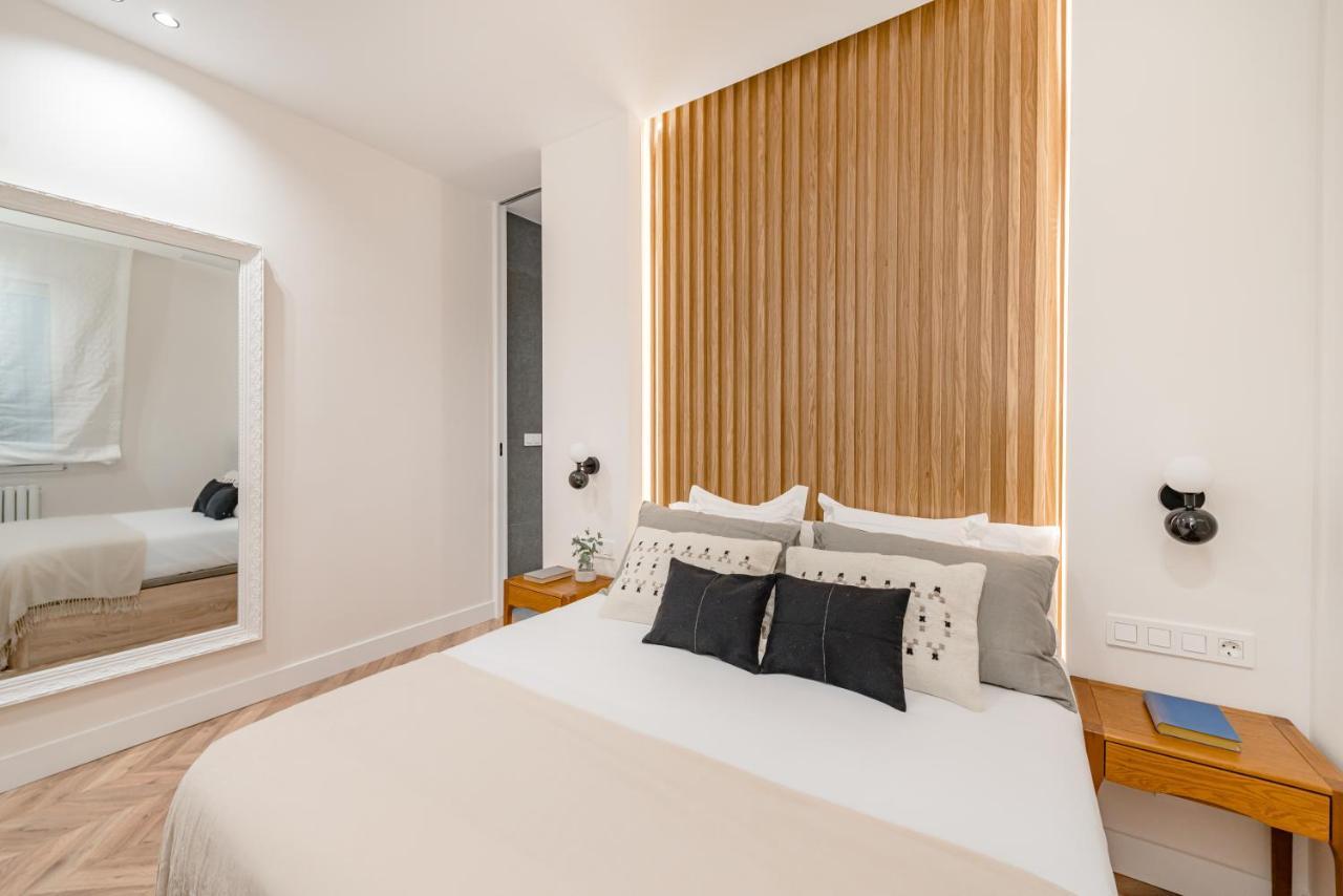 Apartamento Chamberi V Calle Hartzenbusch 2br 2bh Madrid