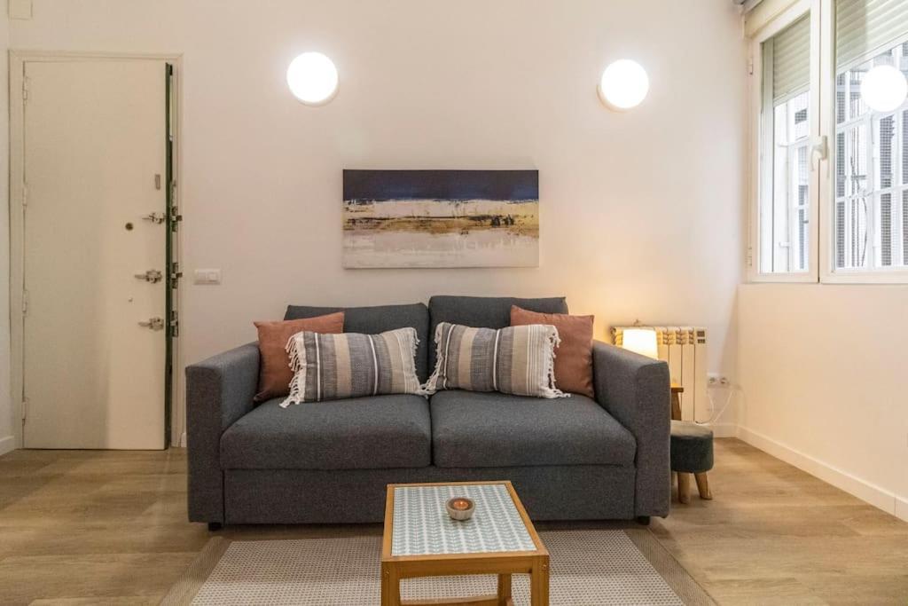 Pequeno Estudio Madrileno Appartement