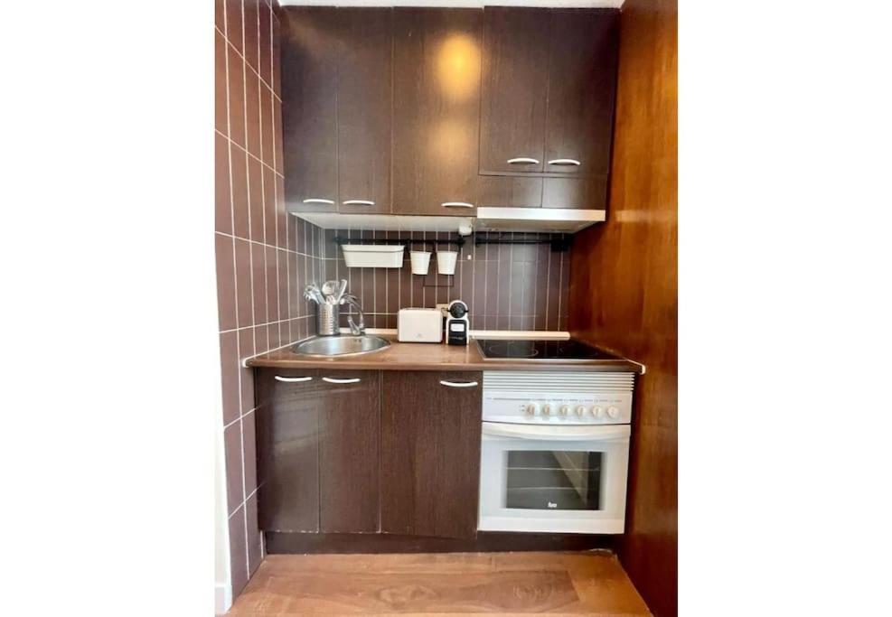 Bohemio Apt 1hab 4pax En La Plaza De Chueca Apartamento Madrid