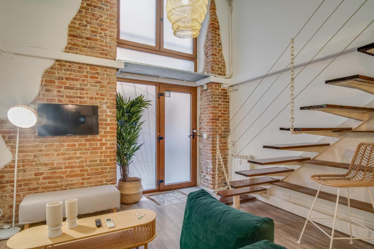 Apartment 2beds 2baths Furnished Plz Espana Duplex Mintystay *