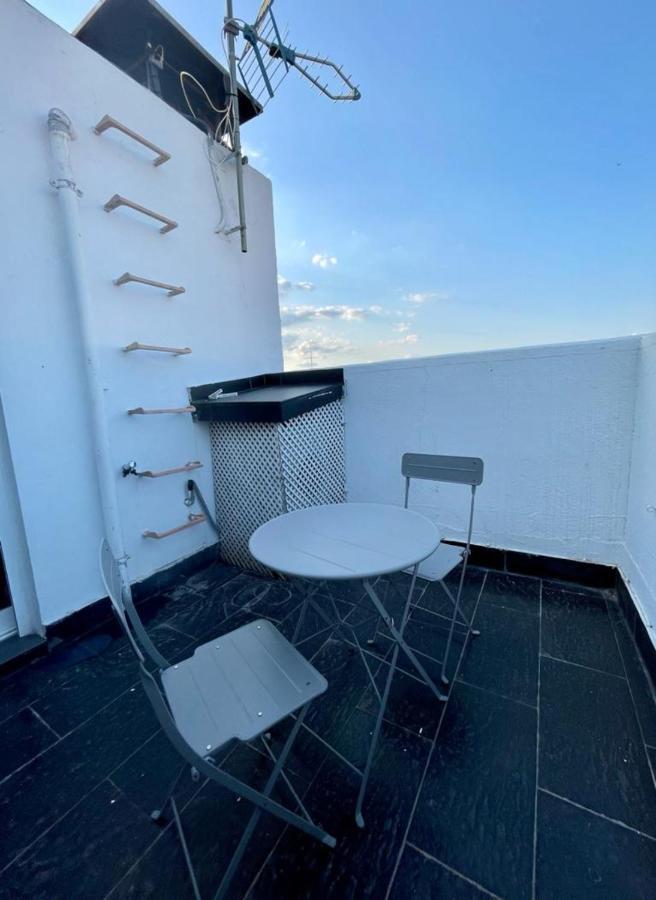Bohemio Apt 1hab 4pax En La Plaza De Chueca Apartamento *