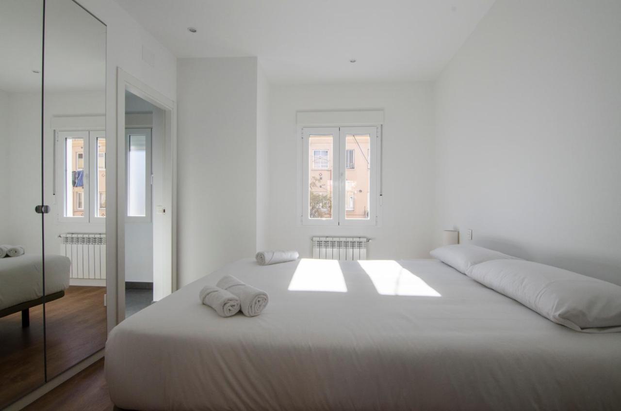 Apartment 2 Bedrooms 2 Bathrooms Furnished - Bernabeu - Business Area With Terrace - Minty *