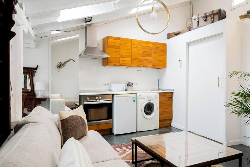 Apartment Beautiful Attic-malasana-gran Via-fuen42 Madrid