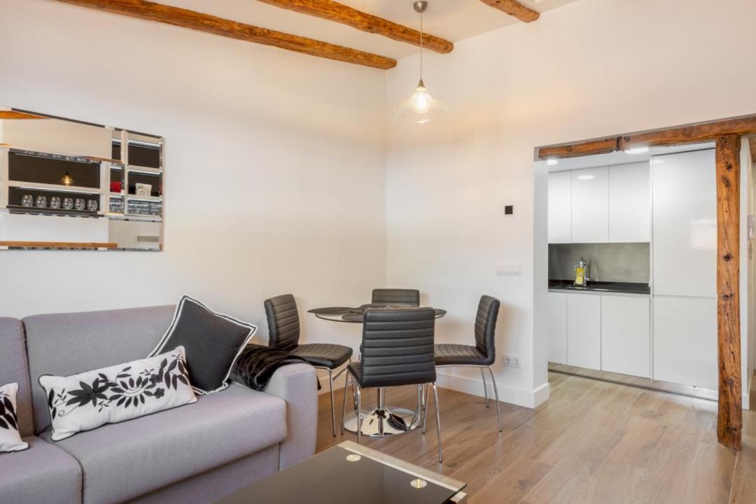 Apartamento Bright Duplex- 1bd 1,5 Bth - Sol