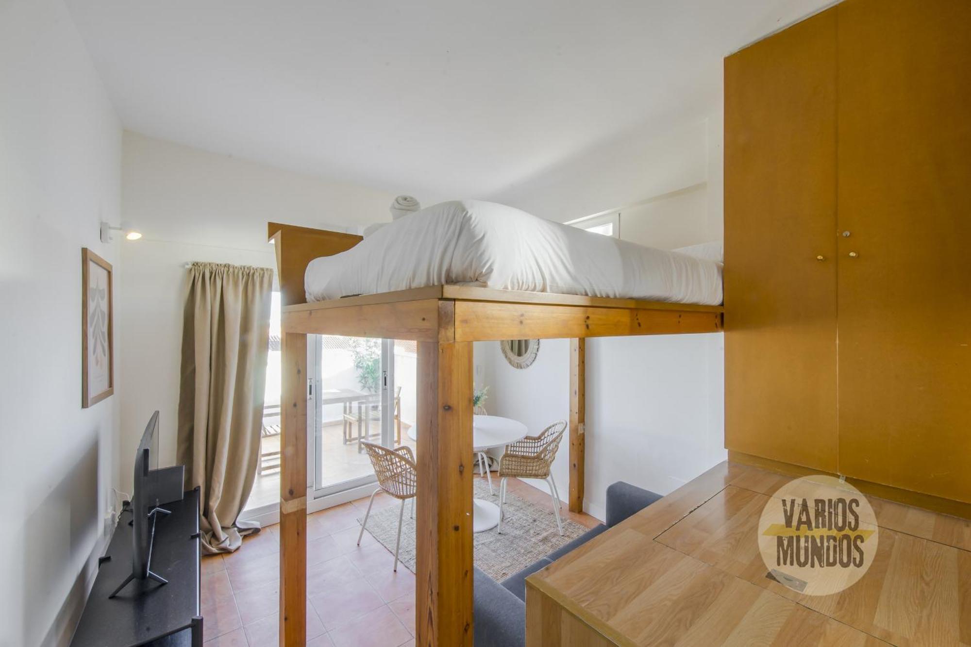 Fabuloso Atico Doble Altura 3pax En Chueca Apartamento *