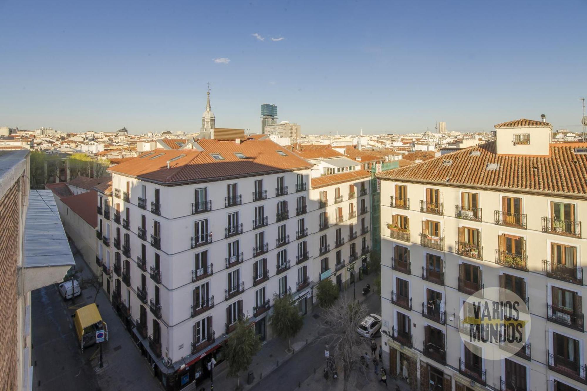 Apartamento Fabuloso Atico Doble Altura 3pax En Chueca *