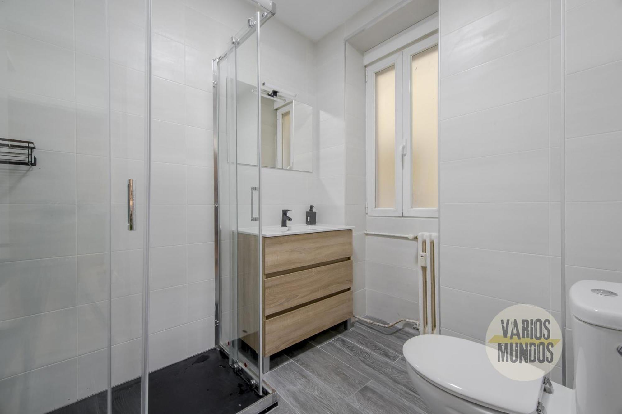Practico 7pax En Calle Santa Ana Centro De Appartement