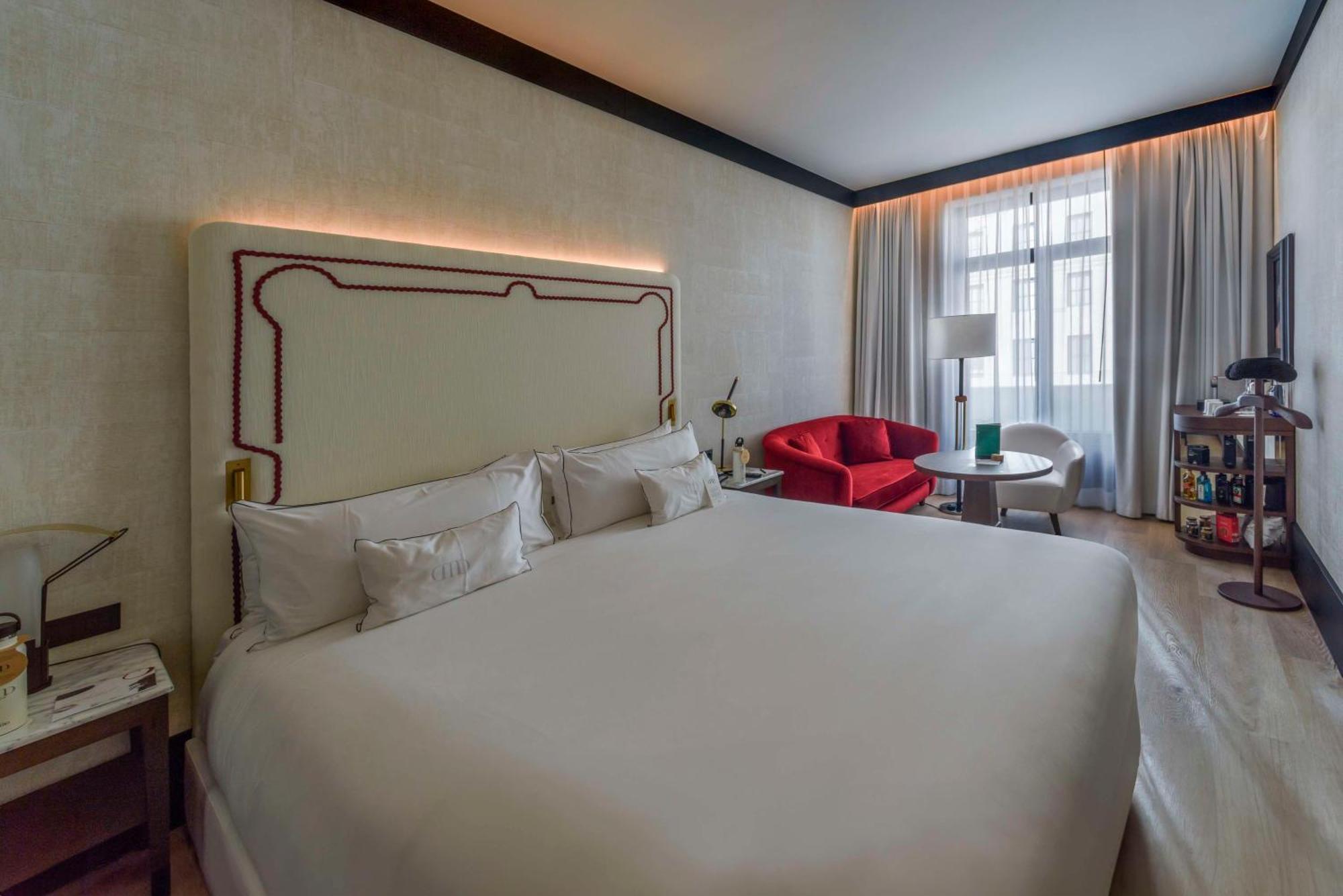 Montera Madrid, Curio Collection By Hilton Hotel Madrid