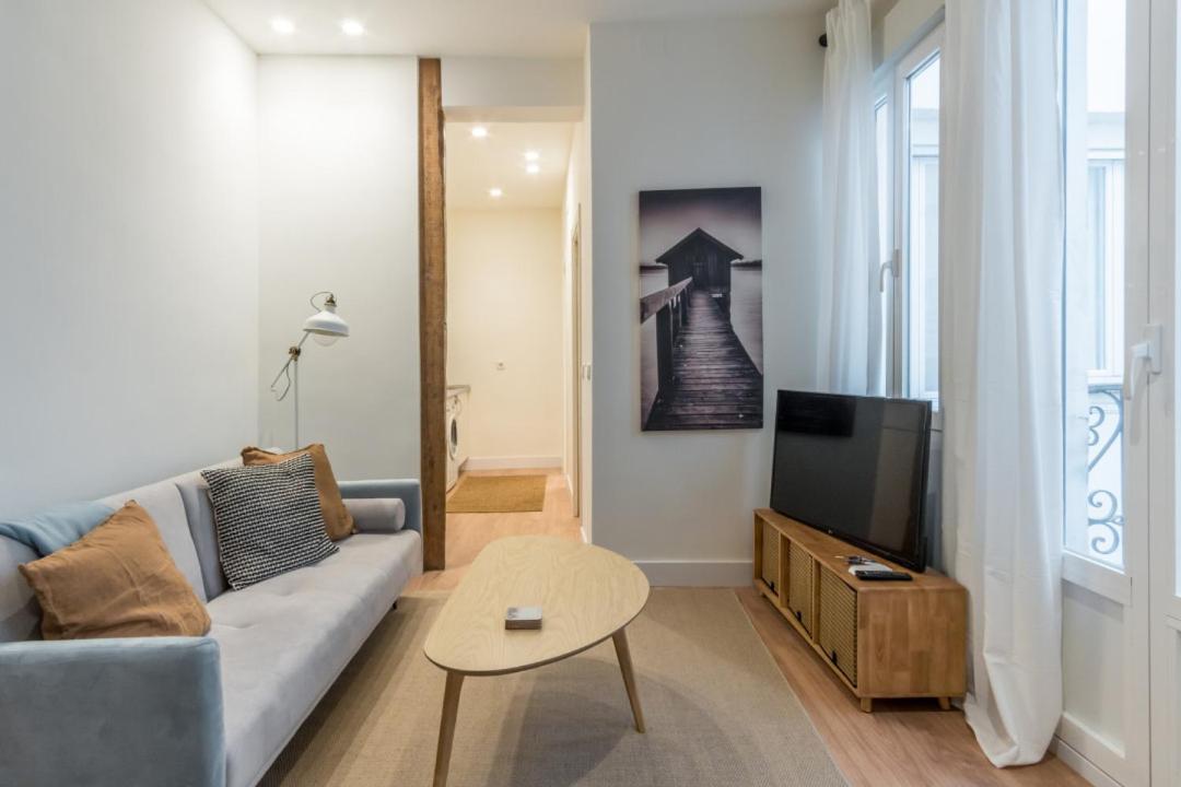 Apartment Cozy 1bd 1bth - Anton Martin *