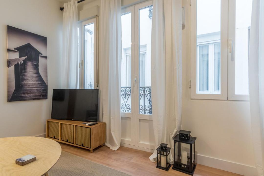 Apartment Cozy 1bd 1bth - Anton Martin *