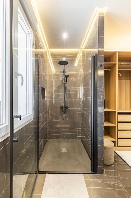 Luxury And Elegant *