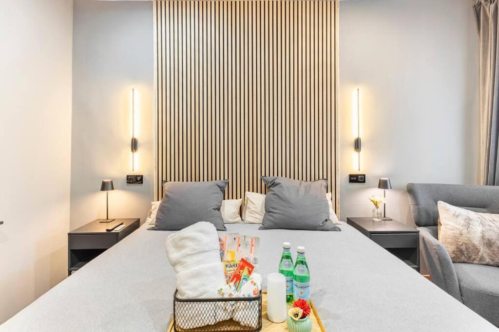 Luxury And Elegant *