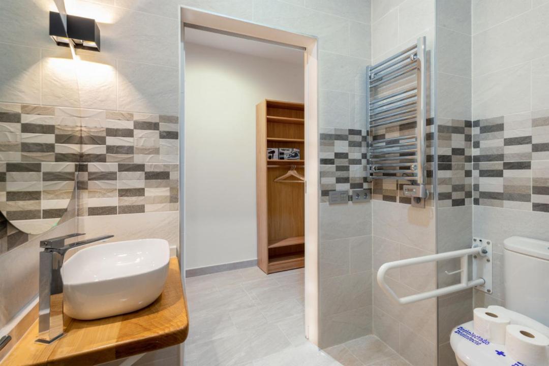 Appartamento 1 Bedroom 1 Bathroom Furnished - Justicia - Modern - Mintystay *