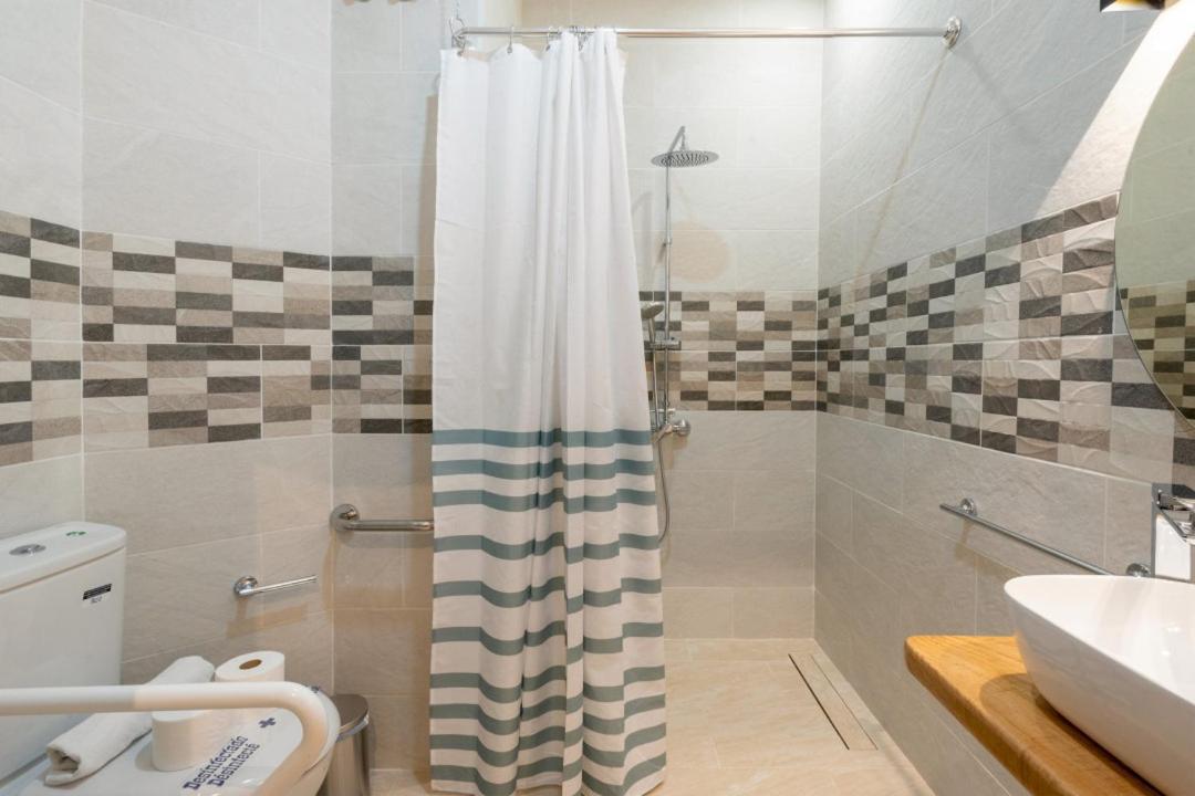 1 Bedroom 1 Bathroom Furnished - Justicia - Modern - Mintystay Appartamento
