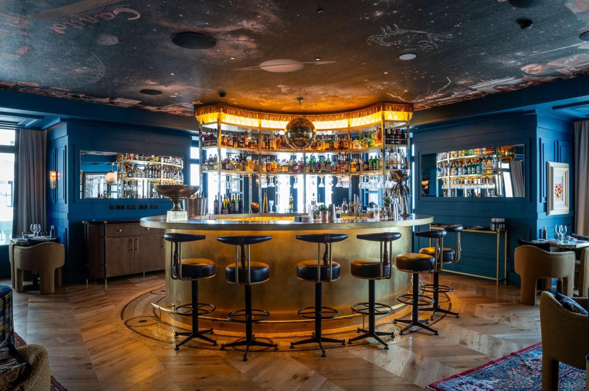 Montera Madrid, Curio Collection By Hilton Madrid