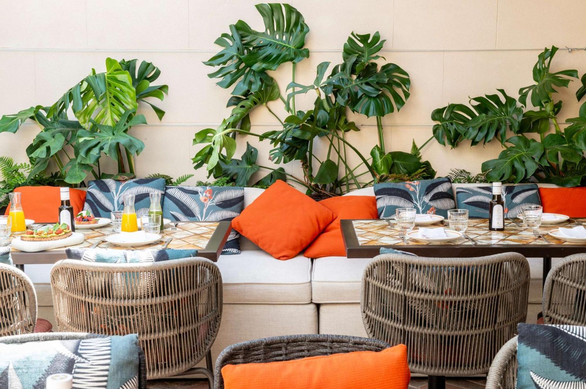 Hotel Montera Madrid, Curio Collection By Hilton 5*