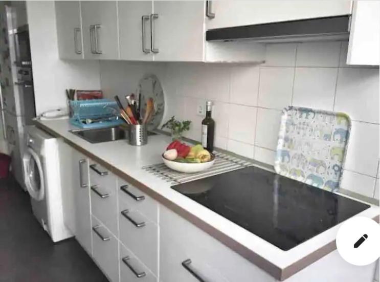 Piso Centrico, Bonito, Acogedor Rodeado De Y Buena Vibra * Madrid