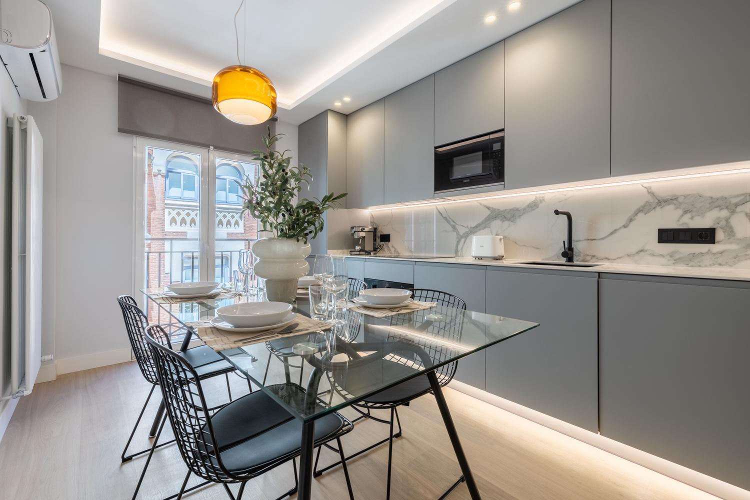 Gran Via I Calle De Silva 2br 2bh Appartamento