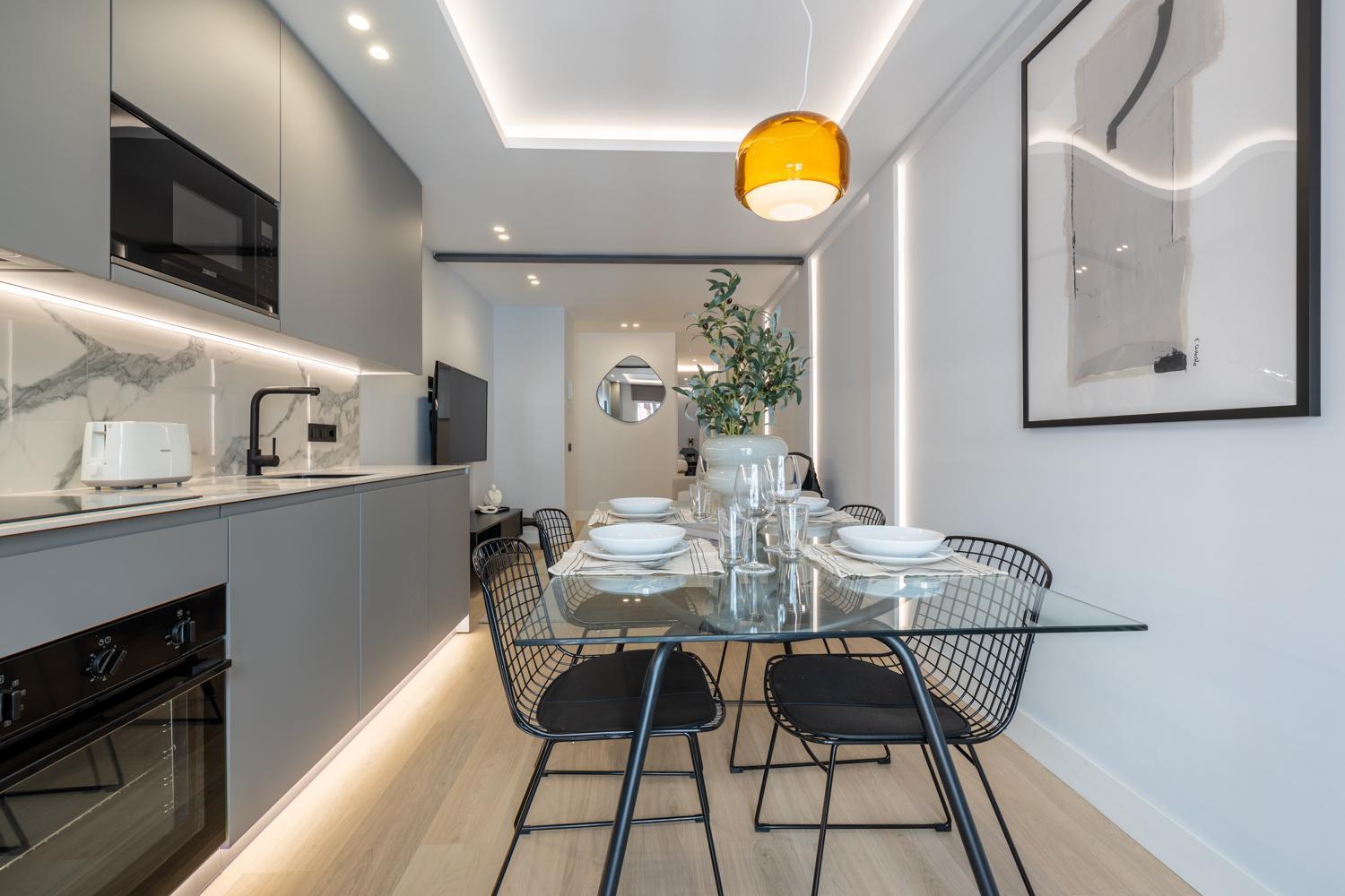 Gran Via I Calle De Silva 2br 2bh Madrid