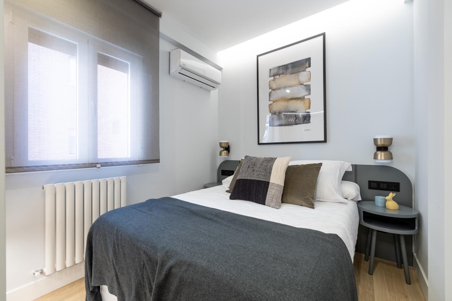Gran Via I Calle De Silva 2br 2bh Madrid