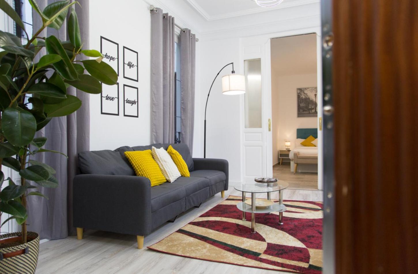 Appartement Lujosa En Cortes