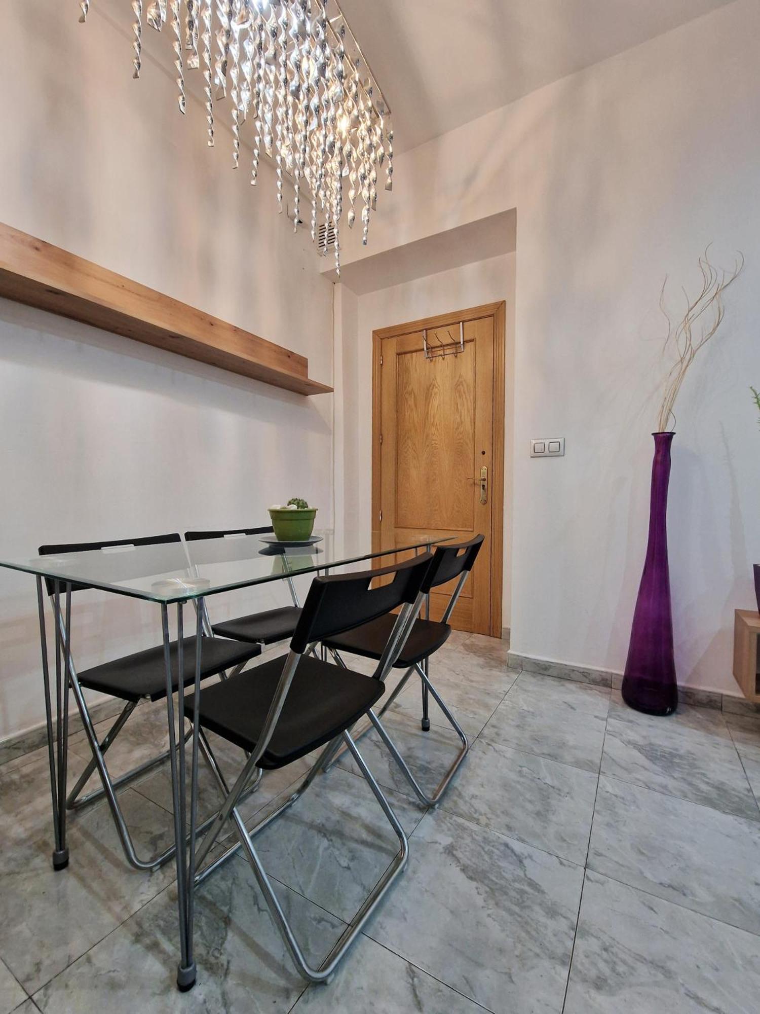 Menendez Pelayo, Loft Junto Al Retiro * Madri