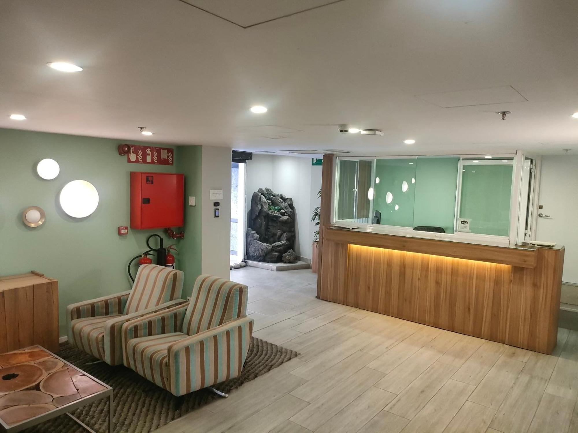 Boutique Urban Génova Aparthotel 2*