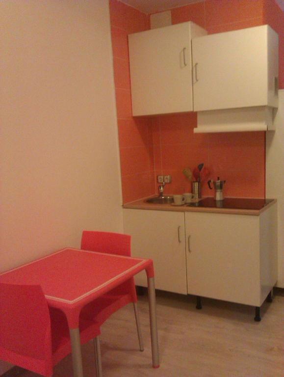 Hotel Km1 Amparo Madrid