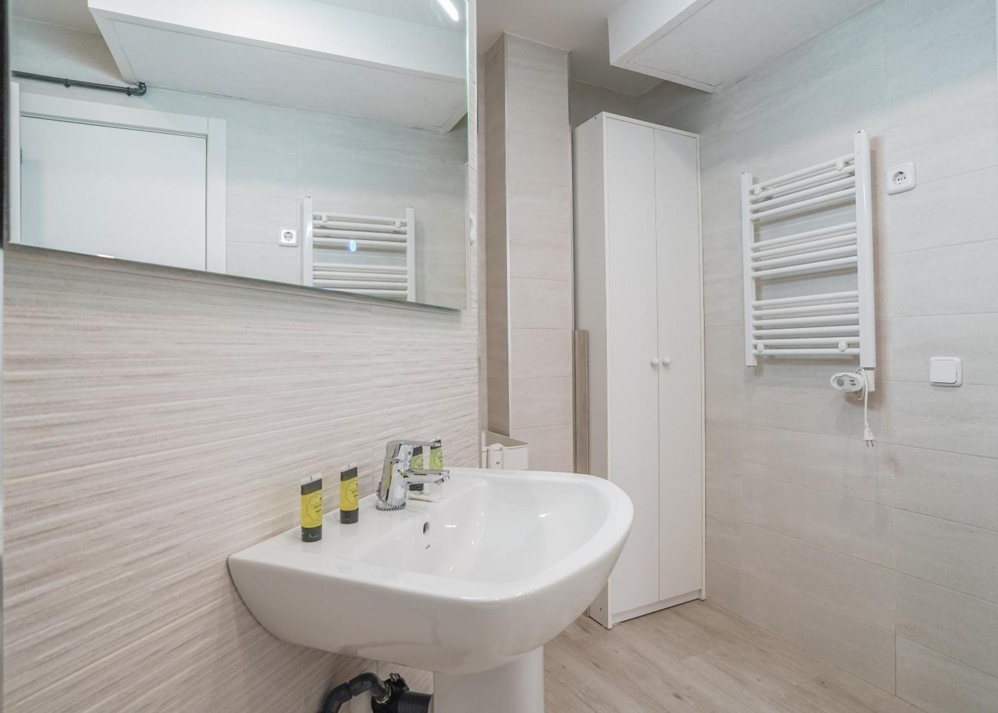 Apartment Modern Duplex-2bedrooms 1.5baths-delicias Madrid