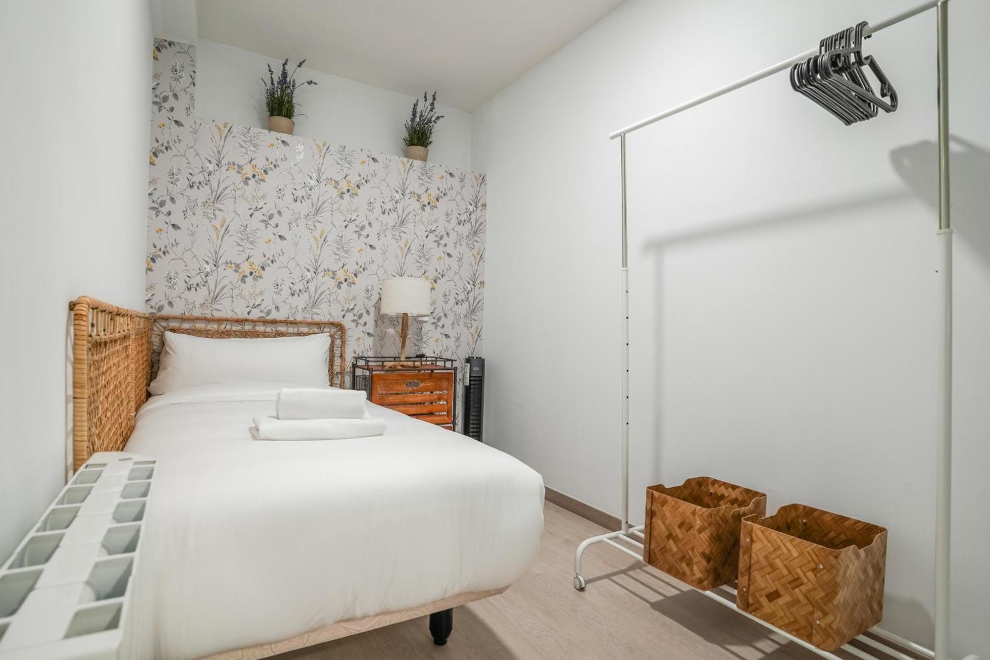 Modern Duplex-2bedrooms 1.5baths-delicias