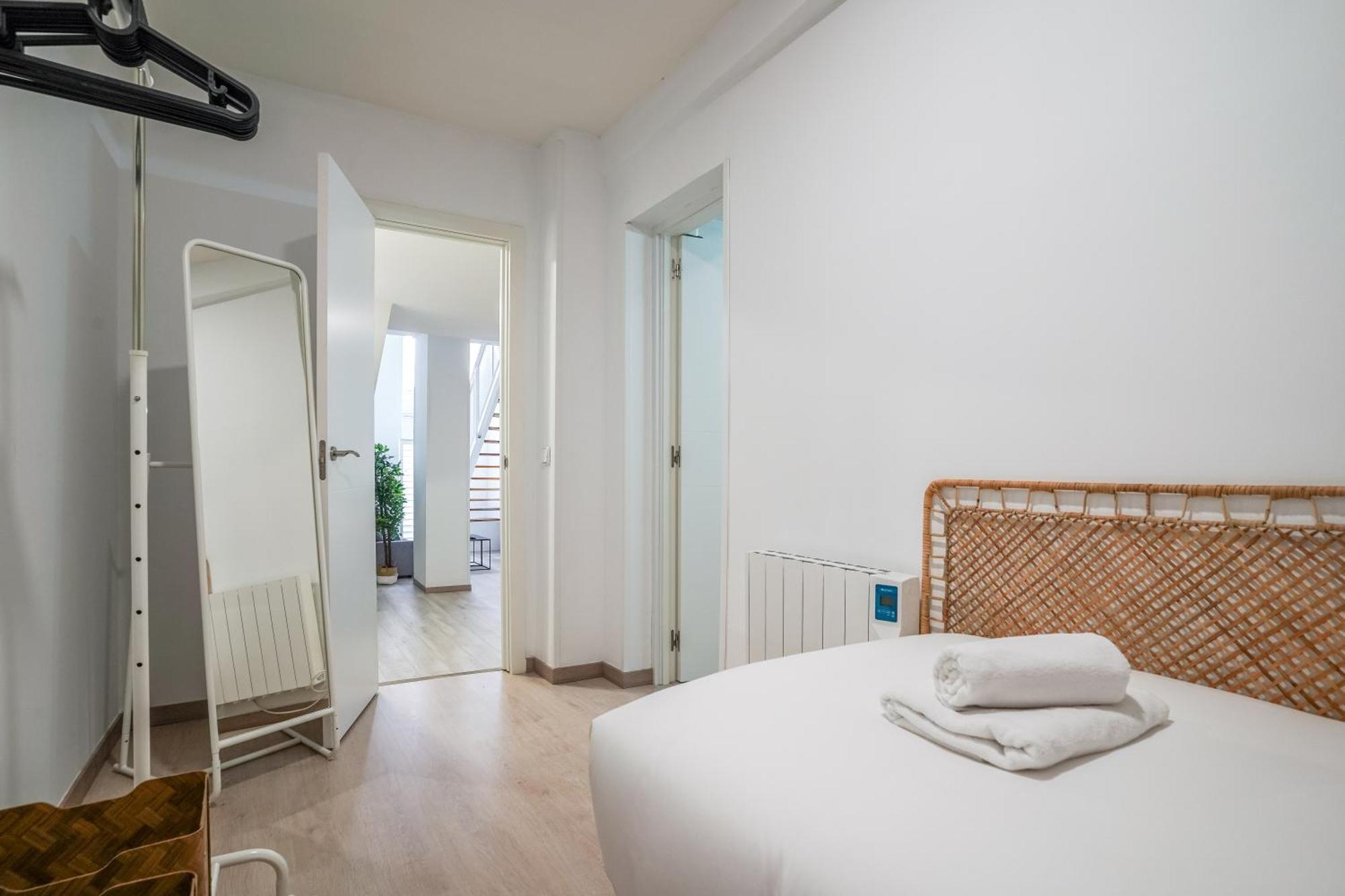 Modern Duplex-2bedrooms 1.5baths-delicias Apartment Madrid