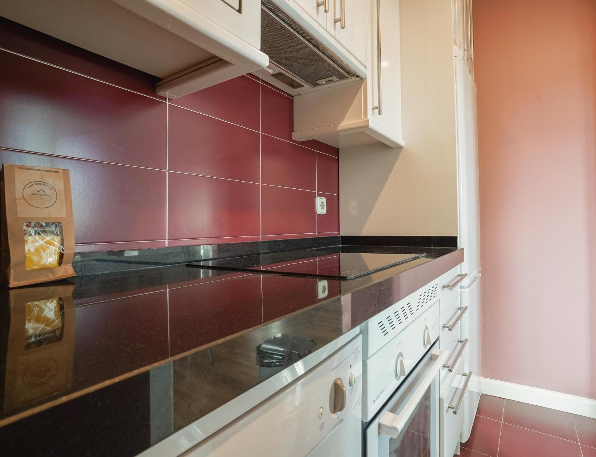 Apartamento Bright And Cozy-2bedrooms 1bathroom-chueca *