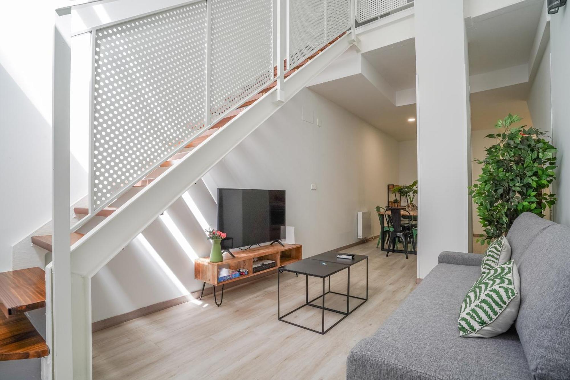 Apartment Modern Duplex-2bedrooms 1.5baths-delicias