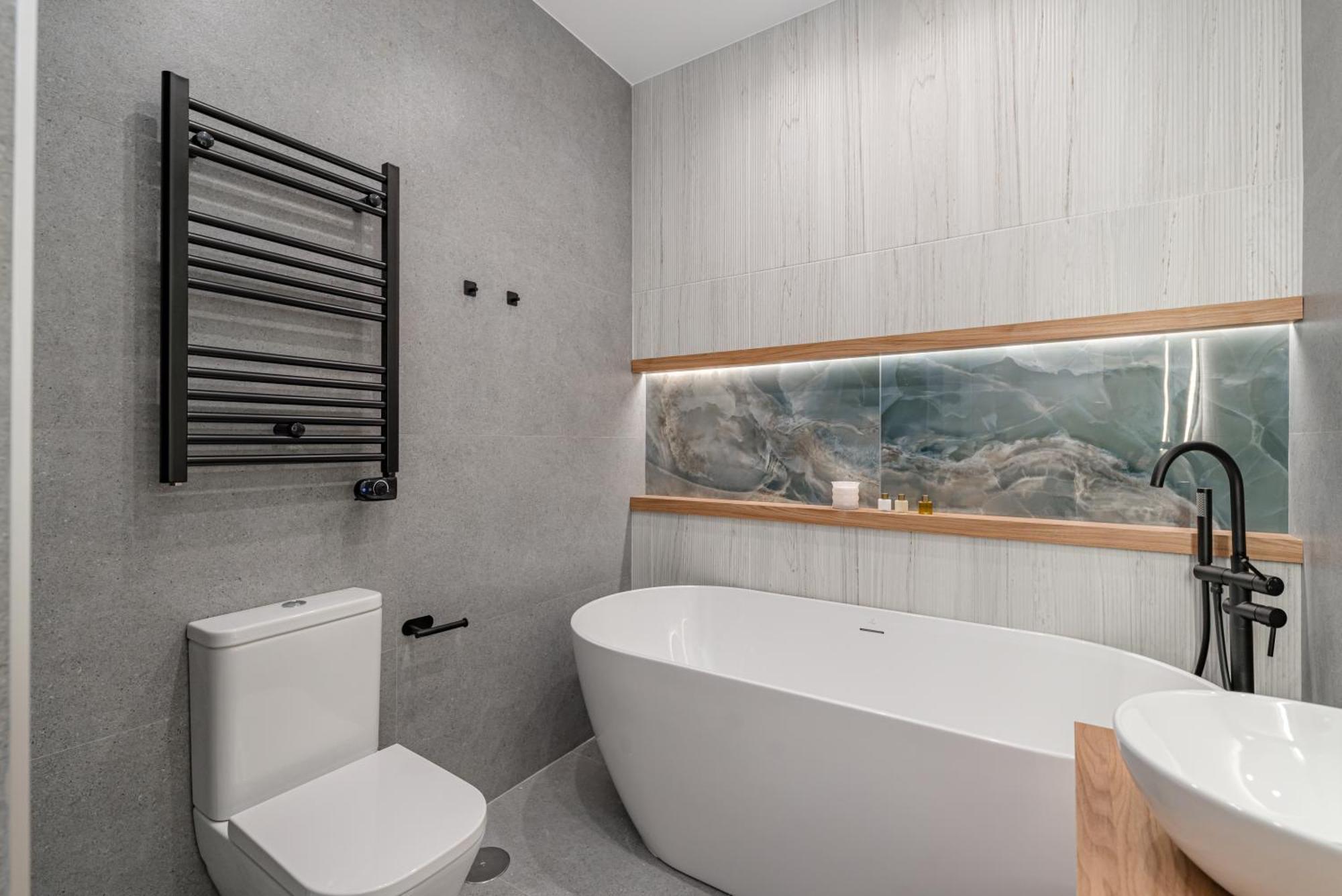 Appartement Plaza Espana Viii Calle San Bernardo 3br 3bh