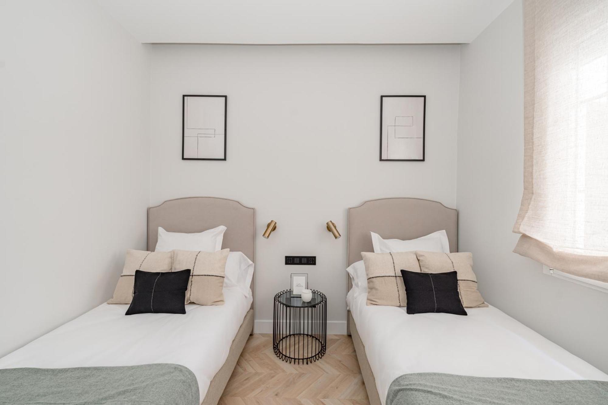 Appartement Plaza Espana Viii Calle San Bernardo 3br 3bh Madrid